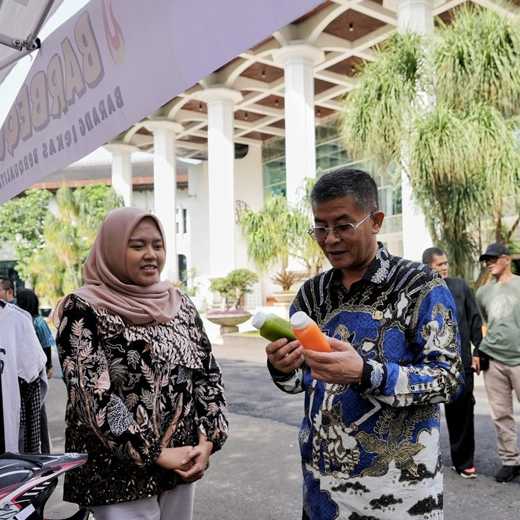 IMGDonec metus orci, malesuada et lectus vitae